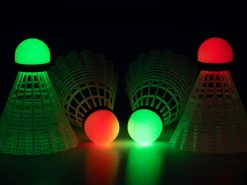 Avento 4 LED Federbälle
