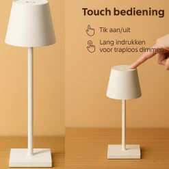 Norda LED Tischlampe - Silber