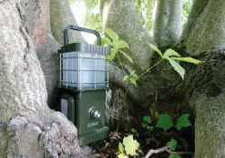 Schwaiger LED-Campingleuchte mit Bluetooth Lautsprecher