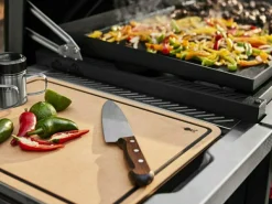 Weber Works 2-seitiges Schneidebrett